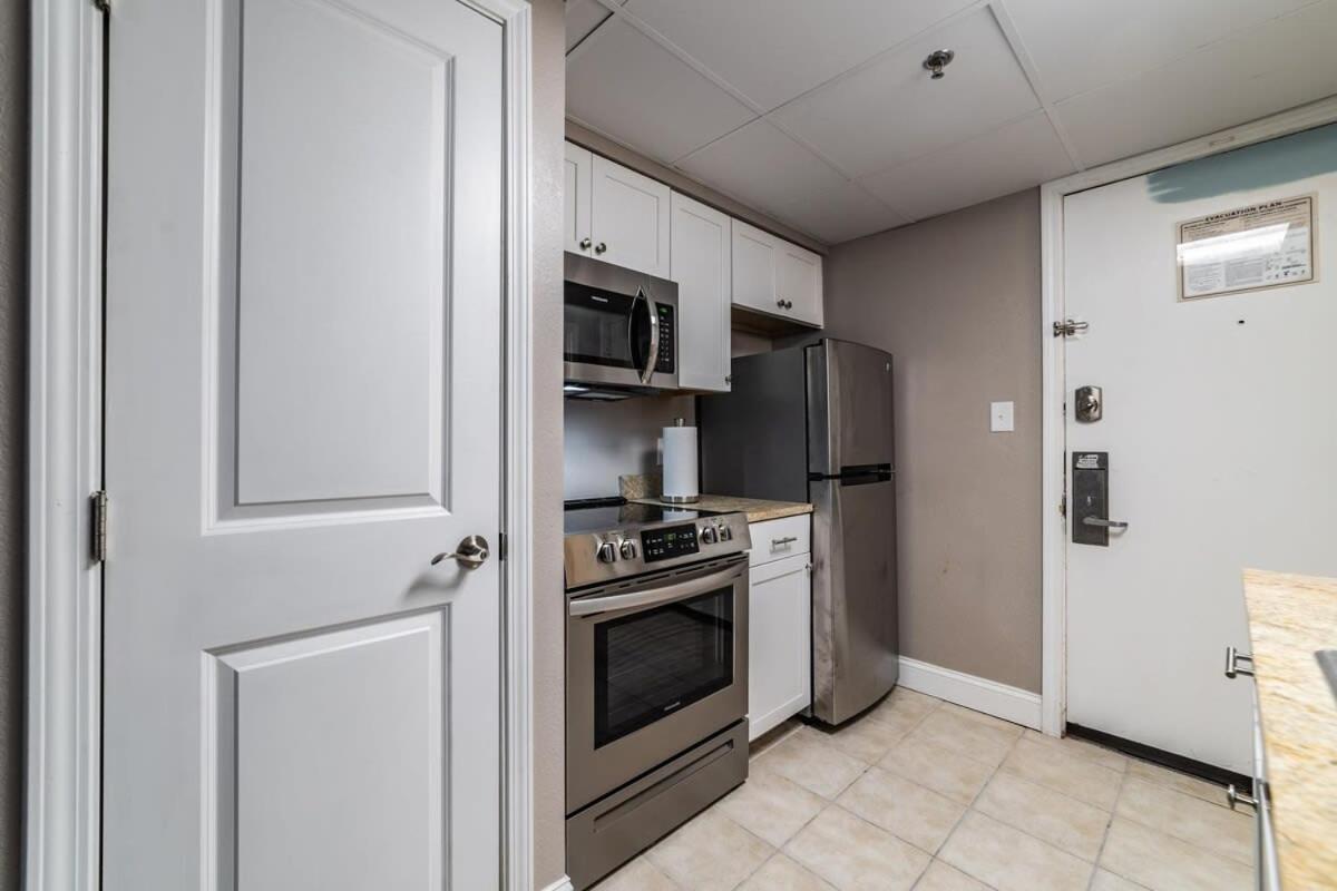 Ground Floor Ocean Front Studio - Caravelle Resort 124 Миртъл Бийч Екстериор снимка